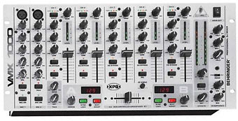 Фото BEHRINGER PRO MIXER VMX 1000