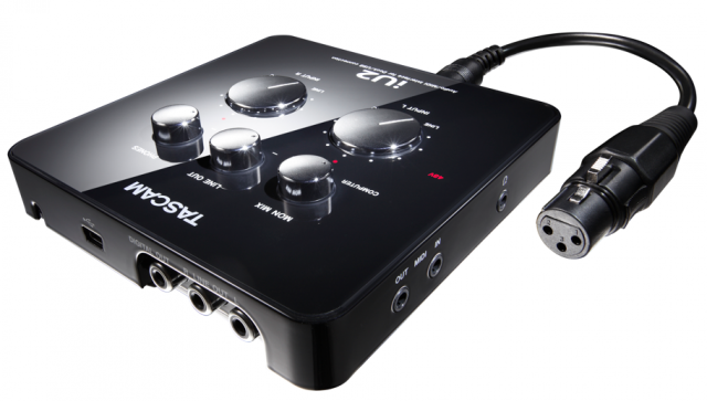 Фото TASCAM IU2 интерфейс