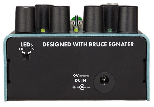 Фото FENDER Bubbler Analog Chorus/Vibrato