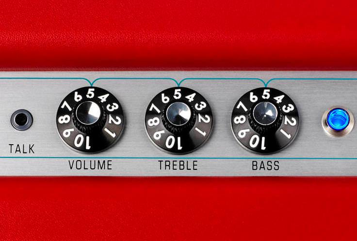 Фото Портативная акустическая система FENDER Newport Bluetooth Speaker Dakota Red