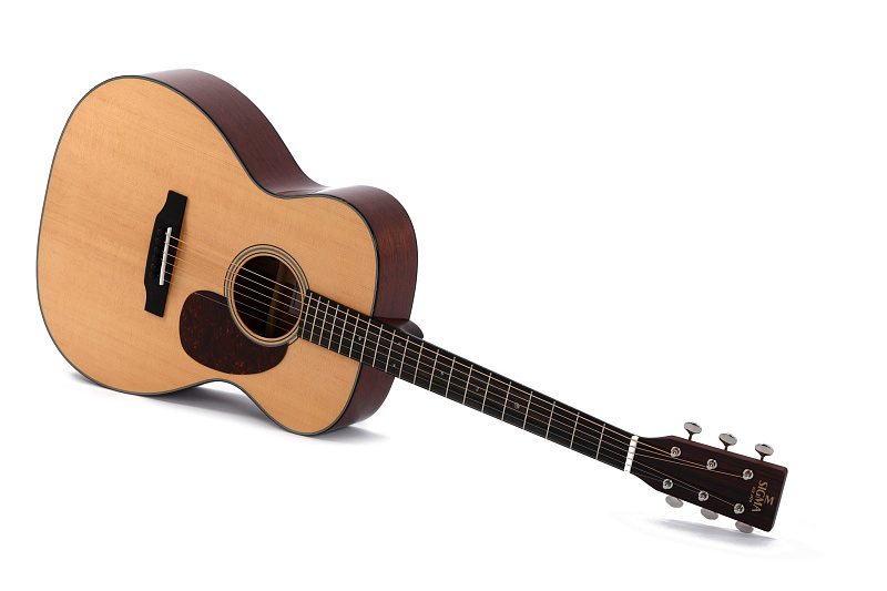 Фото Гитара Sigma S000M-18, с чехлом