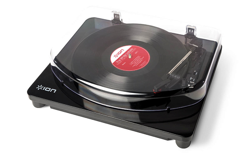 Фото Ion audio CLASSIC LP ВИНИЛОВЫЙ ПРОИГРЫВАТЕЛЬ