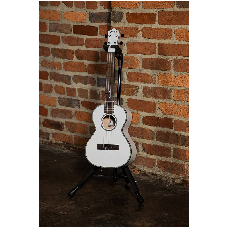 Фото  Укулеле тенор LANIKAI JMS-AWT2