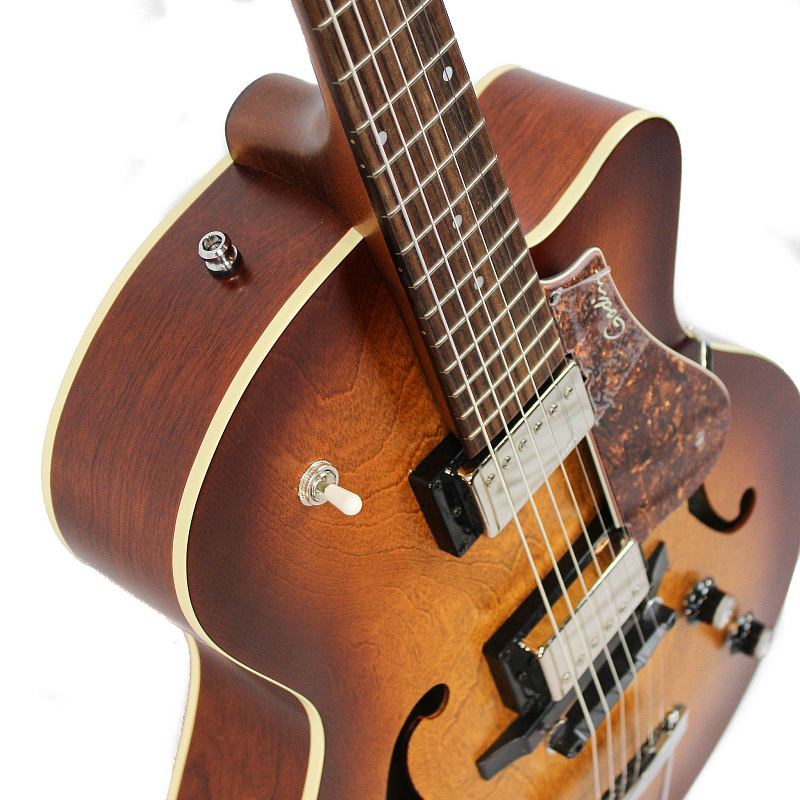 Фото Godin 032327 5th Avenue CW Kingpin II Cognac Burst