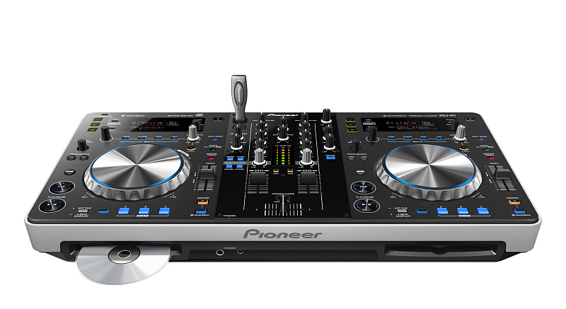 Фото Универсальная DJ-система PIONEER XDJ-R1