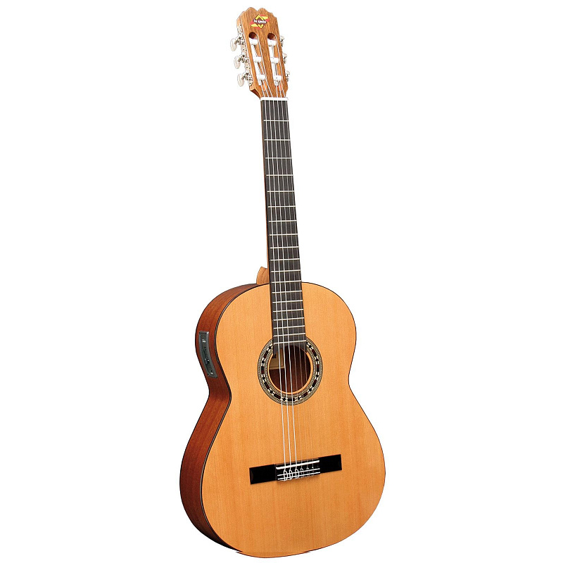 Фото Admira Malaga-E  Электроакустическая классическая гитара
